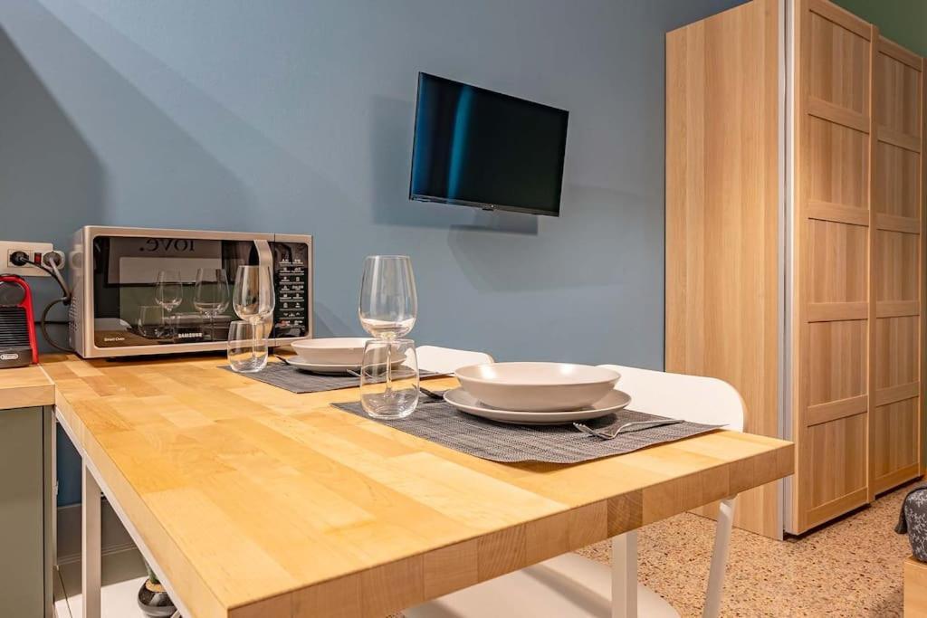Guest Planet - Cozy Housing Porta Romana M3 Milano Ngoại thất bức ảnh